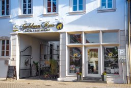 Золотий кінь Гьольхайм Золотий кінь Гьольхайм